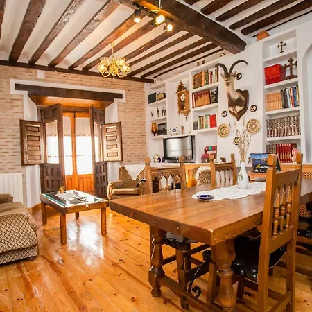 Alojaguay Rueda, Casa Museo Rustica-moderna, Maxima Tranquilidad Con Comodidad * Rueda