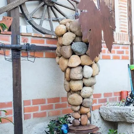 Holiday home Alojaguay Rueda, Casa Museo Rustica-moderna, Maxima Tranquilidad Con Comodidad